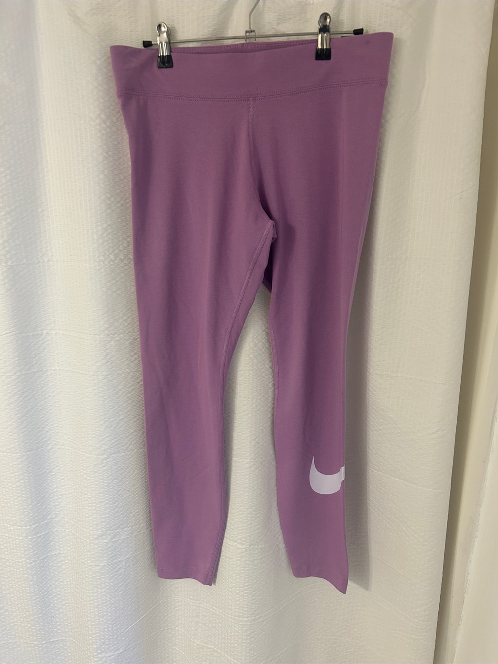 Nike Mauve Leggings with White Swoosh